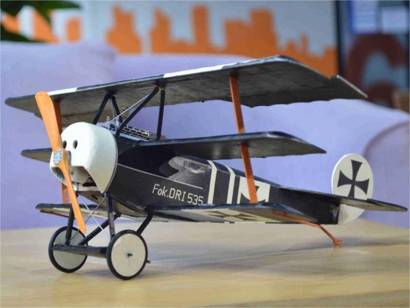1 15134 350 mm PICHLER Flugmodell Holz Bausatz Fokker Dr 